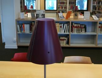 abat-jour de bibliothèque fermée